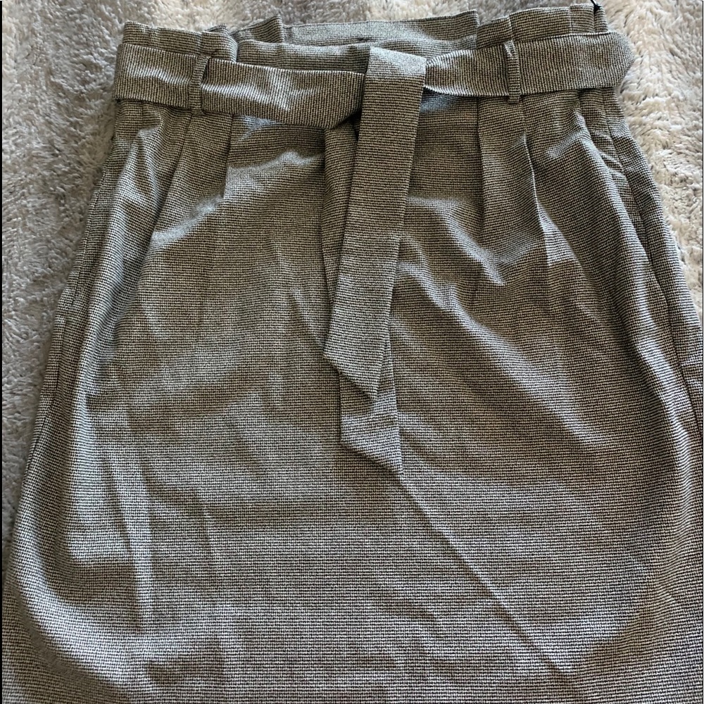 High waisted skirt
